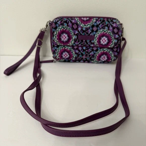 Vera Bradley All in One Wallet Crossbody Bag Adjustable and Removable Strap - Picture 4 of 11